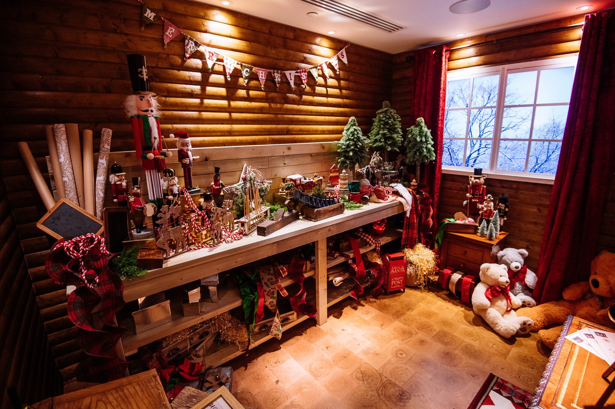 Hilton London Metropole: Santa's Grotto Immersive Festive Activation — Kudos AV event production, photo 10