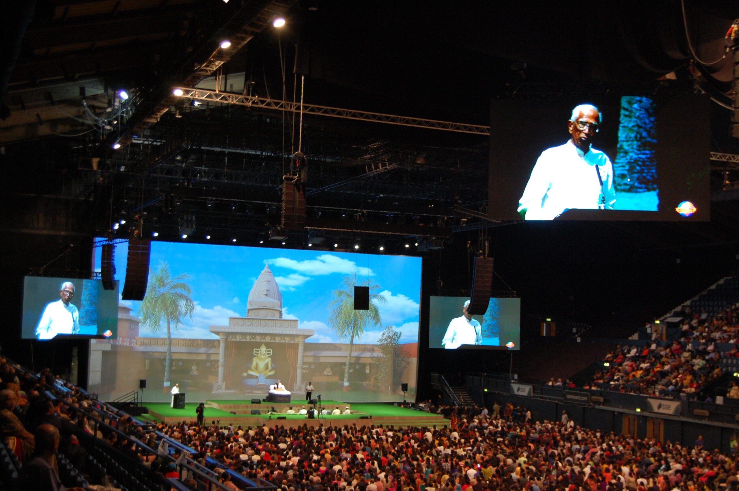 Morari Bapu UK event — AV production by Kudos AV