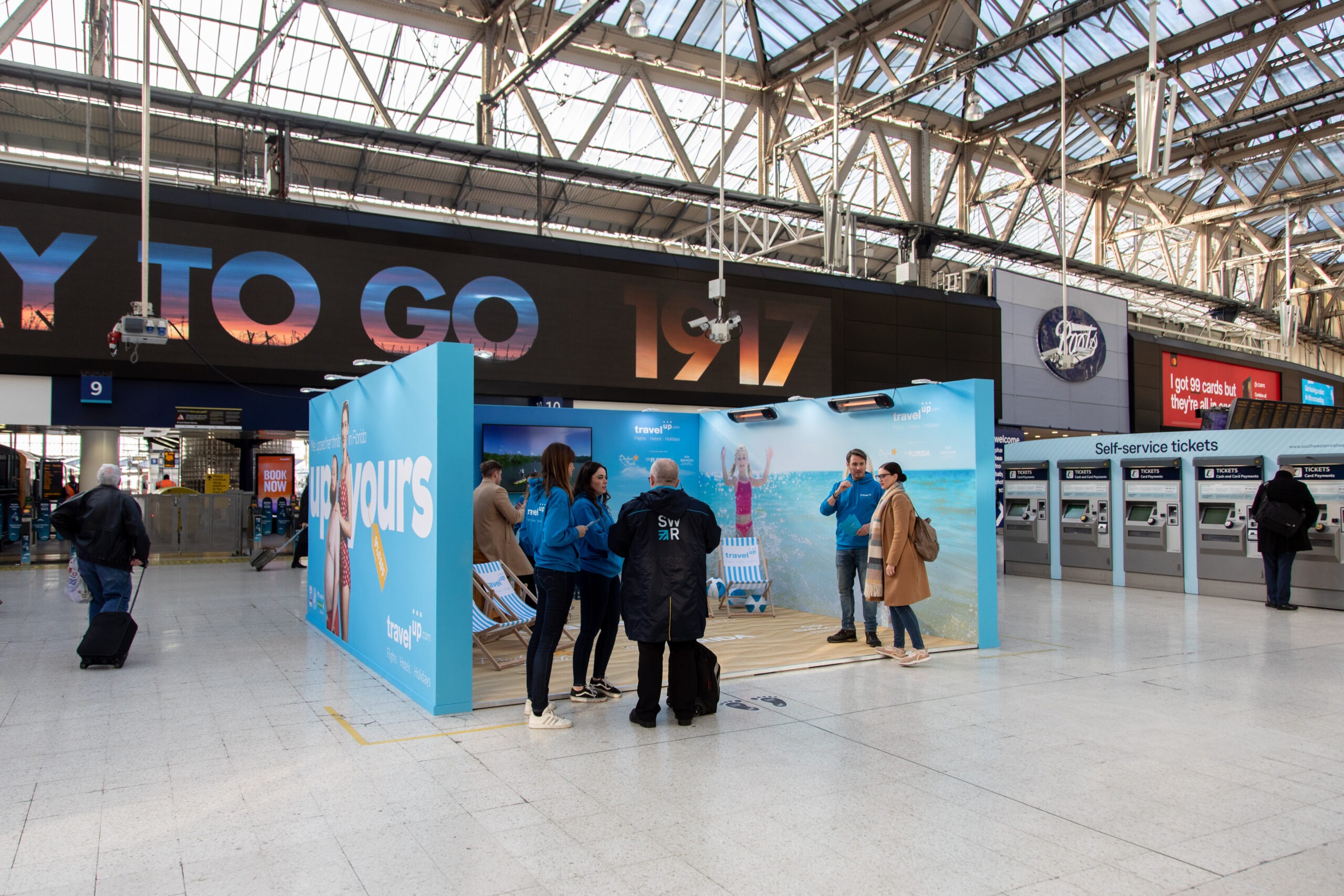 Travel Up, Florida Beach Pop-Up at London Waterloo