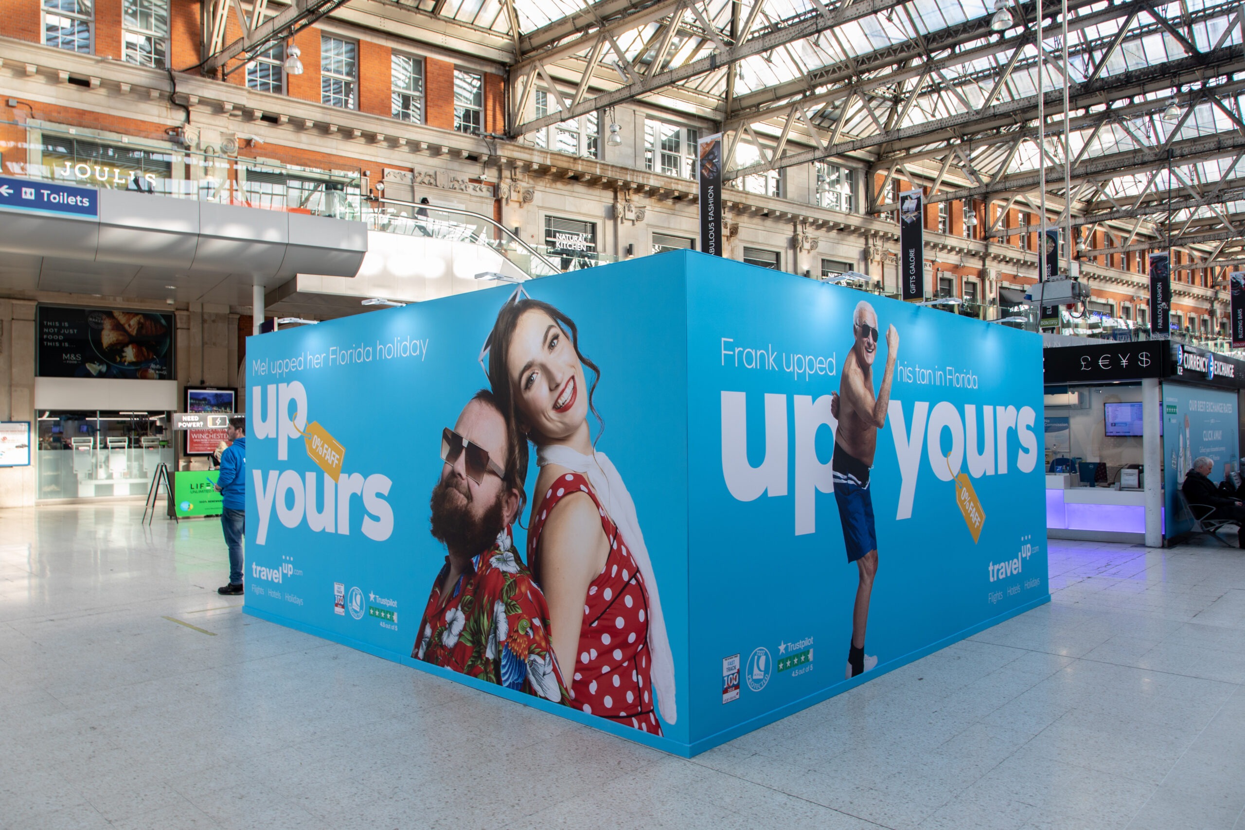 Travel Up, Florida Beach Pop-Up at London Waterloo