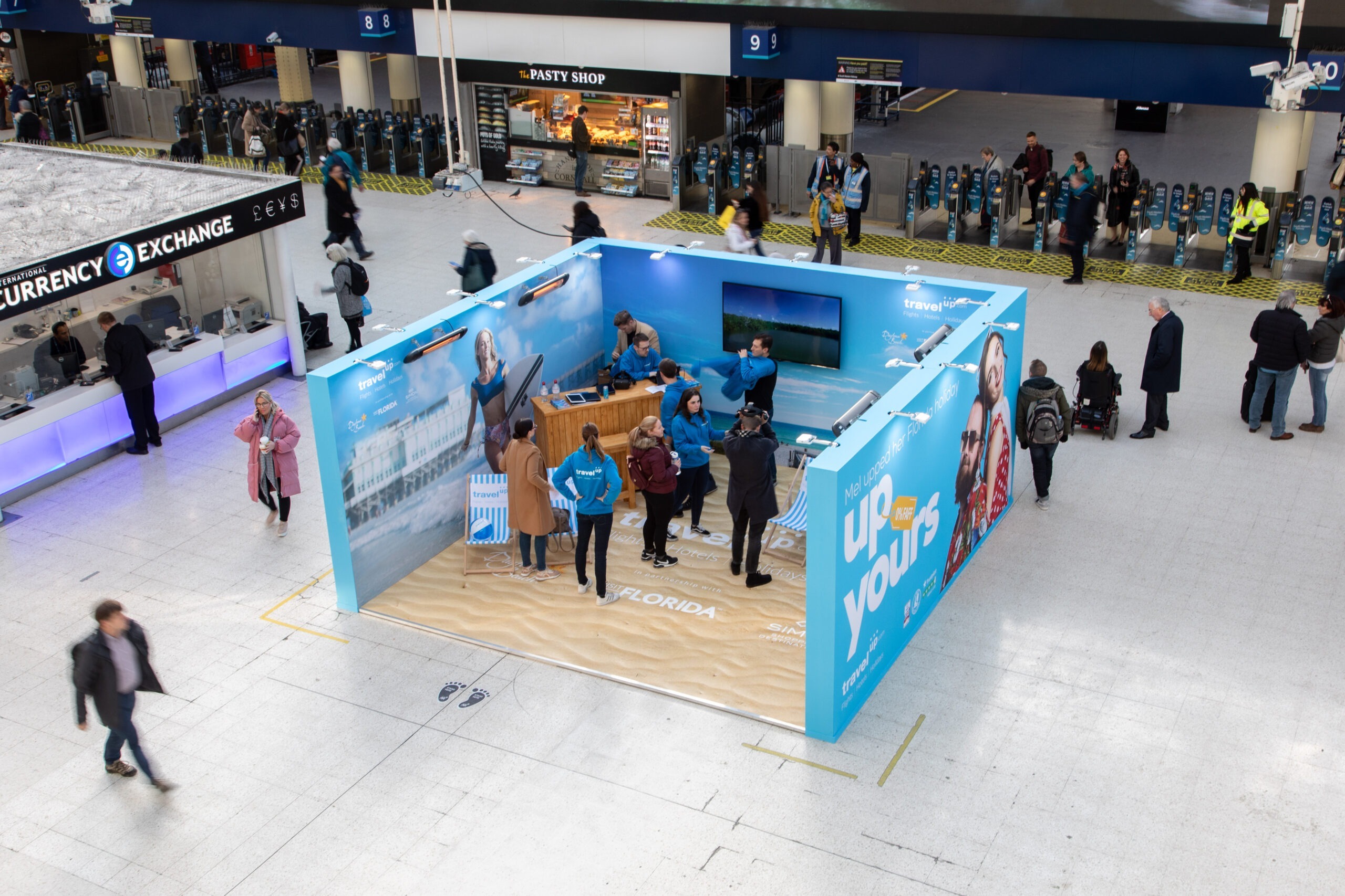 Travel Up, Florida Beach Pop-Up at London Waterloo