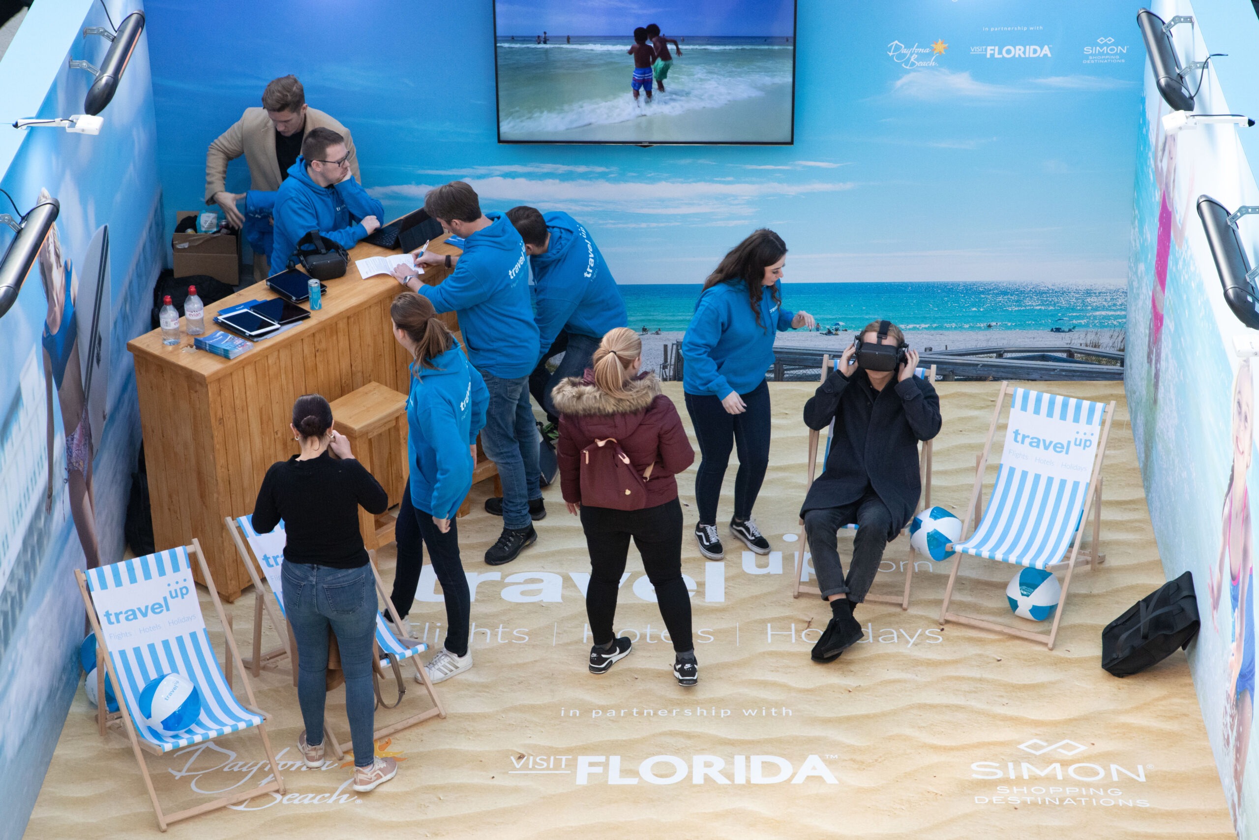 Travel Up, Florida Beach Pop-Up at London Waterloo